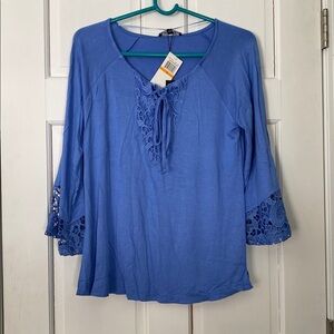 NWT Cable & Gauge Blue Lace Accent Blouse